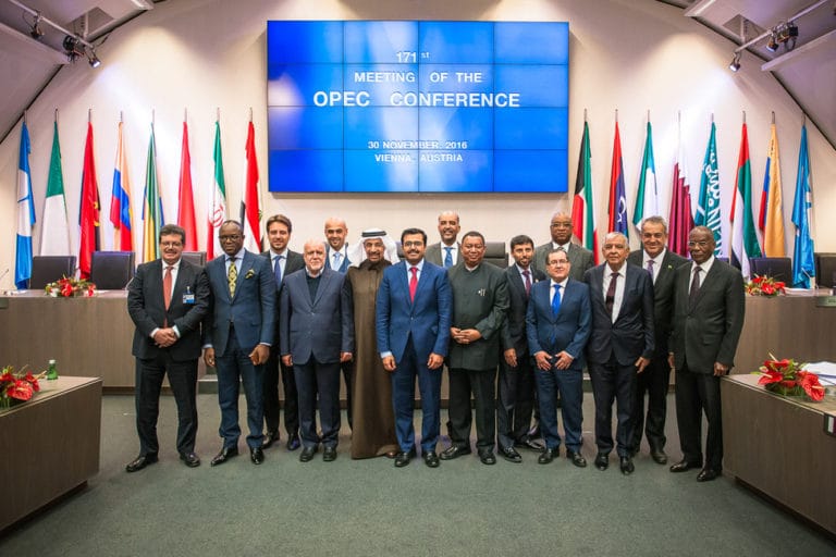 Россия может выйти из соглашения ОПЕК+ по сокращению добычи нефти