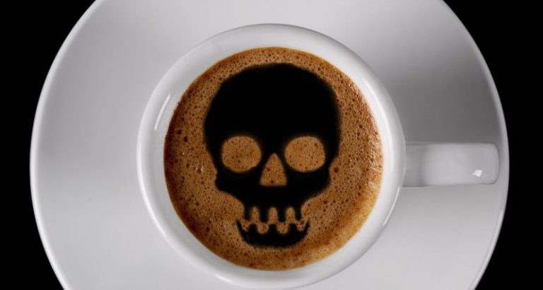 Кофе повышает риск развития рака. Как и чай