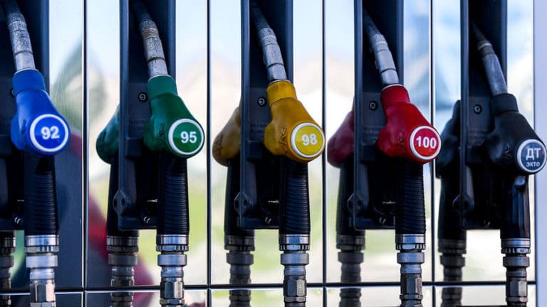 Козак о возможности нового роста цен на бензин на АЗС