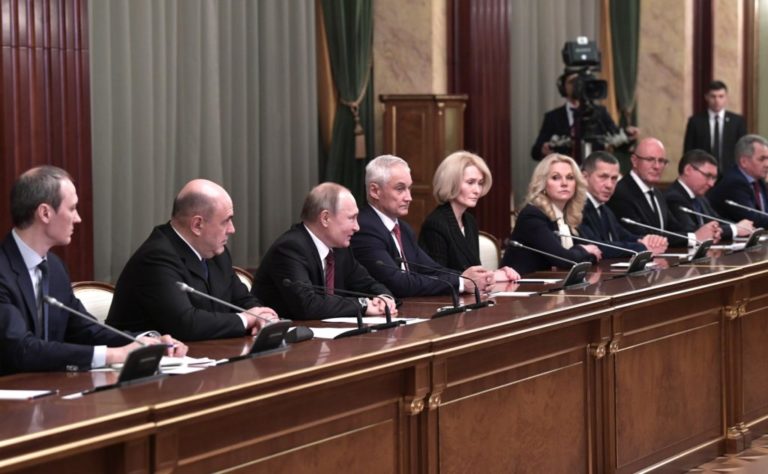 Новое правительство России с 2020: состав, список министров, кто останется при правительстве Мишустина