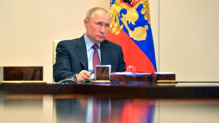 Какие новые меры поддержки граждан и бизнеса предложил Путин