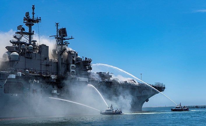 Пожар на корабле ВМС США