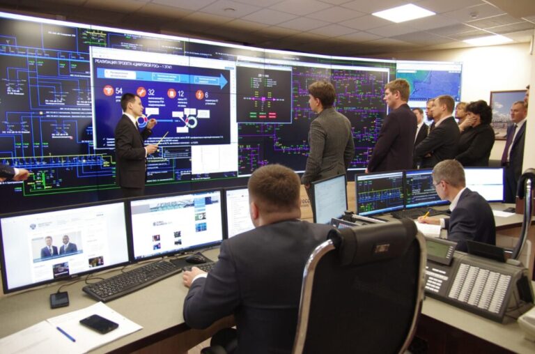 Павел Ливинский: «Россети» ведут строительство новых цифровых РЭС