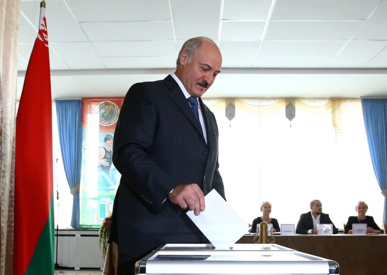 Лукашенко исключил повторные выборы президента Белоруссии, несмотря на факты о фальсификации